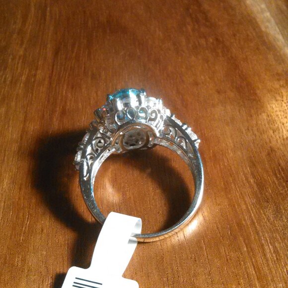 Simulated Blue and White Diamond Sterling Silver Fire Cut Ring (Size 8) - Picture 9 of 16